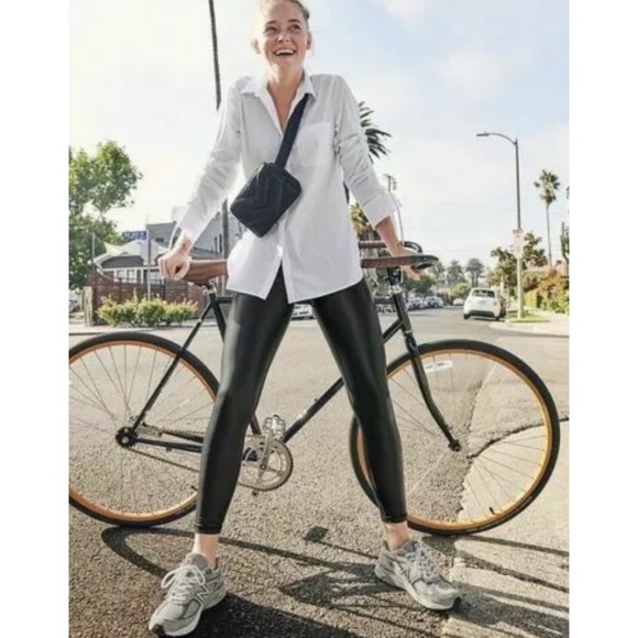 Athleta black faux leather leggings small - Picture 3 of 9